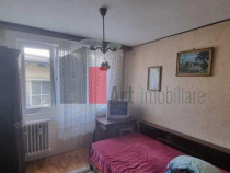 V&acirc;nzare apartament decomandat 4 camere Bd. Br&acirc;ncoveanu