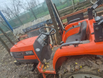 Tractor japonez de vazare