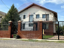 DE VANZARE Casă / Vilă cu 4 camere Berceni
