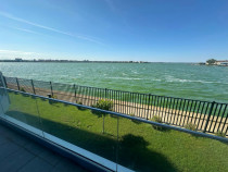 Apartament 3 camere Lake On Residence - vedere superba catre