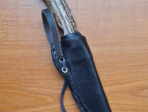 Cuțit hand-made.
