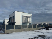 Casa/Villa ,stil Mediteranean, finalizată - zona Primăv...