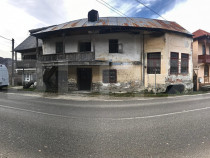 Oportunitate unică l&acirc;ngă Primăria Pietroșița - Monumen