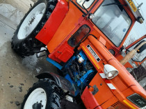 Utilaje agricole tractor 550 remorcă plug freză