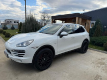 V&acirc;nd Porsche Cayenne 2013
