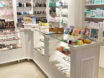 Spatiu comercial, vitrinat, acces facil si vizibilitate, Gar