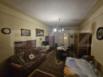 Apartament de v&acirc;nzare cu 2 camere, 80mp, decomandat, Ocna M