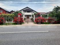 Vila cu Teren Generos si Livada La Sos. Principala T&acirc;rgovi?