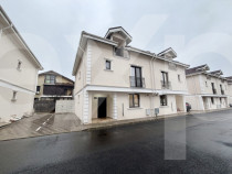 Vila mobilata in complex nou, Voluntari