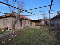 Casă cu teren 491 mp &icirc;n Vălenii de Munte