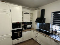 Apartament 3 camere, 53 mp, zona Sasar