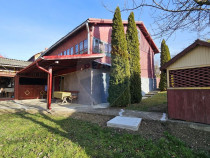 Casă / Vilă cu 3 camere de v&acirc;nzare-Cacica-Suceava