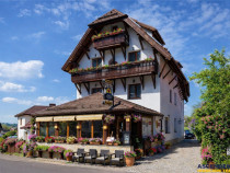 Pensiune cu restaurant, farmec aparte, concept italian, Cent