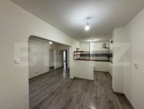 Apartament 4 camere de &icirc;nchiriat &ndash;ideal locuință sau ac