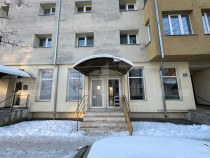 Spatiu comercial, 64 mp, zona Sens