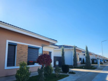 Vila Napoletana La Cheie, 115 mp. Tunari, Ilfov