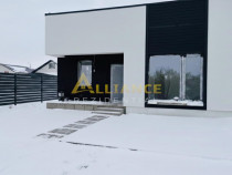 Casa de vis cu 3 camere &ndash; Confort modern si curte amena...