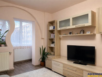 Apartament 3 camere, decomandat, etaj1, loc parcare,Tractoru