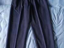 Pantaloni din stofă