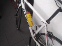 Bicicleta Cursiera Btwin Triban300