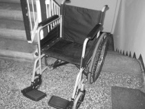 Scaun cu rotile pliabil handicap dizabilitati fotoliu rulant carucior