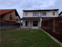 Duplex - zona excelenta - toate utilitatile - terasa mare -