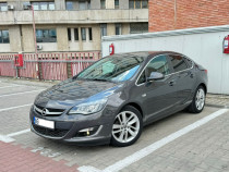 Opel Astra J, 1.6 diesel 136cp, EURO 6, echipare Cosmo