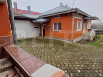 Casa de vanzare ,teren 4000mp, Prundu Bargaului