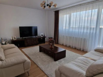 Apartament 2 camere, decomandat - zona Noua