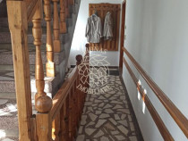 Casa cu 3 apartamente-332 mp-beci/parcare-Oportunitate Zo...