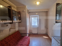 Apartament 3 camere, semidecomandat, etaj 1, zona centrala