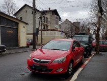 Opel Astra J 2010 Benzina + GPL, pret usor negociabil