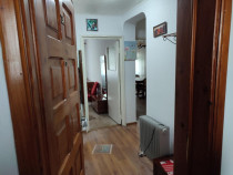 Apartament 2 camere, decomandat, etaj 3, 40 mp, zona Neptun