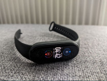 Xiaomi Mi Band 5