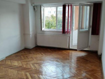 Trocadero, decomandat, apartament 2 camere de vanzare