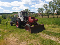 Tractor belarus cu remorca dumper