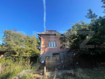 Casa de vanzare, 70 mp , teren de 3000 mp , Cacova Ierii