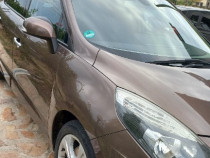 Renault Scenic an de fabricație 2010