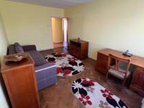 Proprietar, închiriez apartament 2 camere, decomandat, Scriitorilor