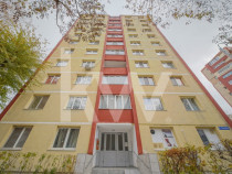 Vânzare apartament cu 3 camere, strada Brandușelor, zona F