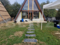 Casa de vacanta tip A- frame -Tohanita, zona superba se vind