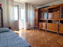 Apartament cu 3 camere, 2 bai, 2 balcoane, centrala propr...