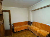 De vanzare apartament 3 camere