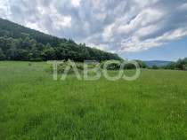Priveliste deosebita de vanzare de pe teren de 1645mp extrav