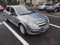 Opel astra sedan