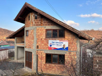 Casă Nouă pe 3 niveluri în Mediaș zona Baznei - prive...
