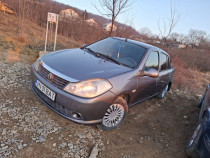 Renault clio symbol 1.2i gpl