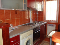 Inchiriez apartament 2 camere, zona Unirii