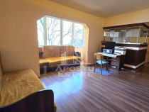 Apartament 3 camere, etaj 3, centrala proprie, zona Circu...