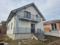 Vila noua de vanzare in Corunca zona Penny
